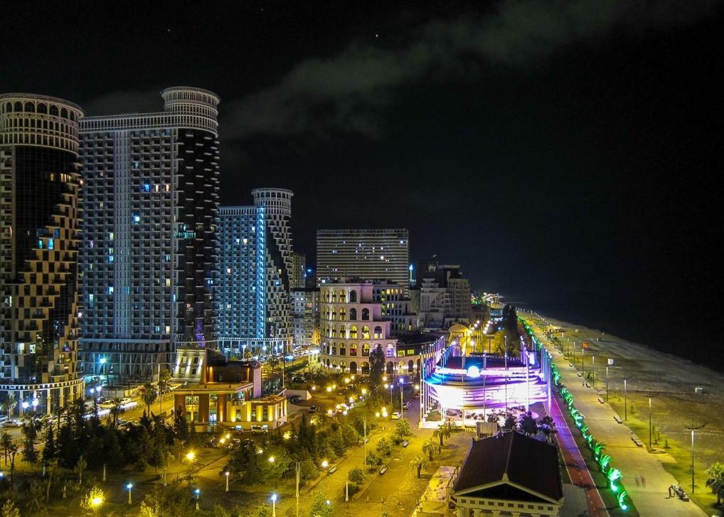 Orbi Hotel Batumi Exteriör bild